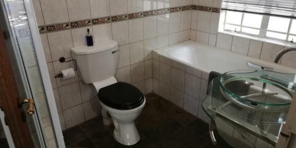Anandi Guesthouse מריינטל מראה חיצוני תמונה